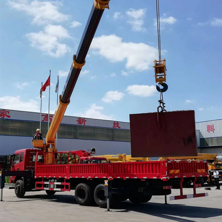 东风随车吊45_750尺寸