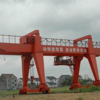 东莞MG型双梁吊钩门式起重机