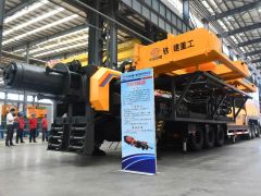 国产首台新型千米级水平取芯钻机成功下线！