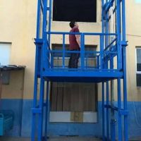 丹阳升降机价格 升降货梯维护保养 导轨液压式升降机