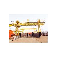 双主梁桁架门式起重机