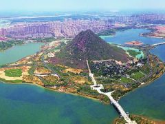 济南华山湿地公园启动最大规模生态治理