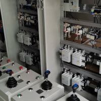 河南创新是一家专业双梁起重电器服务配套商