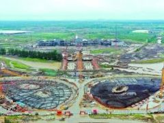 花博会三大展馆上部钢结构吊装施工