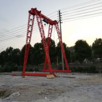 起重设备成都单梁门式起重机