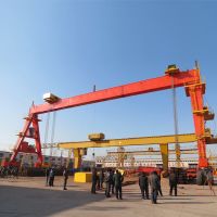 河南优质轮胎起重机进行试验