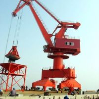 中山码头吊机