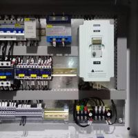 河南长垣起重机专用变频电器柜圣斯电气