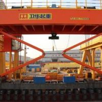 黄石阳极炭块堆垛起重机