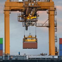 适合厂房空间低的起重机，超低空型双梁悬挂起重机