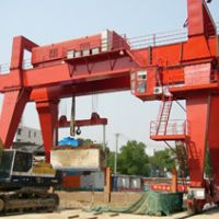 四川雅安门式起重机