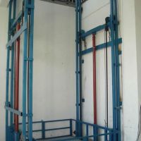 揭阳起重机-液压货梯