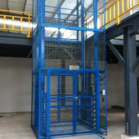 西藏起重机-液压升降货梯直销