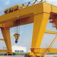 厦门**双梁吊钩门式起重机