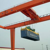 北京卫华起重机-集装箱门式起重机