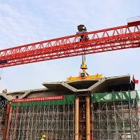 太原起重机-起重机安装现场