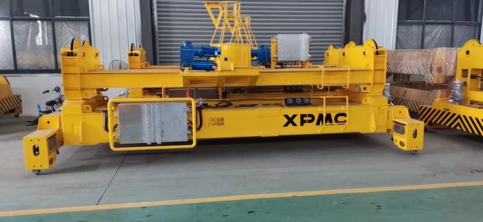 轻型伸缩吊具及偏转上架8