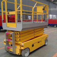 济南自行式液压升降机，升降货梯