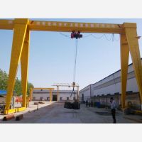 MH型电动葫芦门式起重机（包厢式）