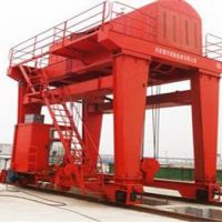 水电站坝顶门机