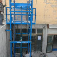 新疆乌鲁木齐定制各种规格型号导升式液压升降货梯销售安装